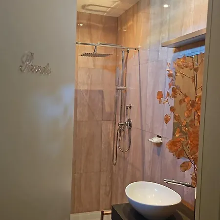 Solaris Apartment *